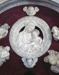 Túmulo de Filippo Strozzi 1428-91 na Capela Strozzi, detalhe de mármore 1491-95 de 208700